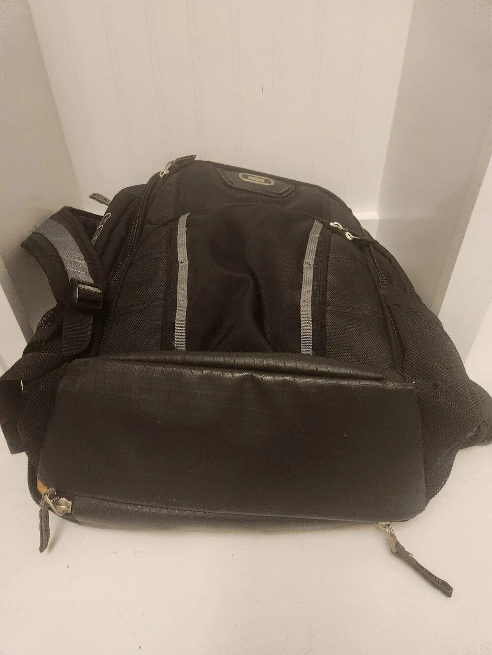 OGIO Black Men's Organizer Backpack with Silver Accents